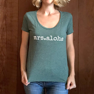 mrs.aloha - LADIES scoop neck T-Shirt
