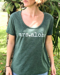 mrs.aloha - LADIES scoop neck T-Shirt